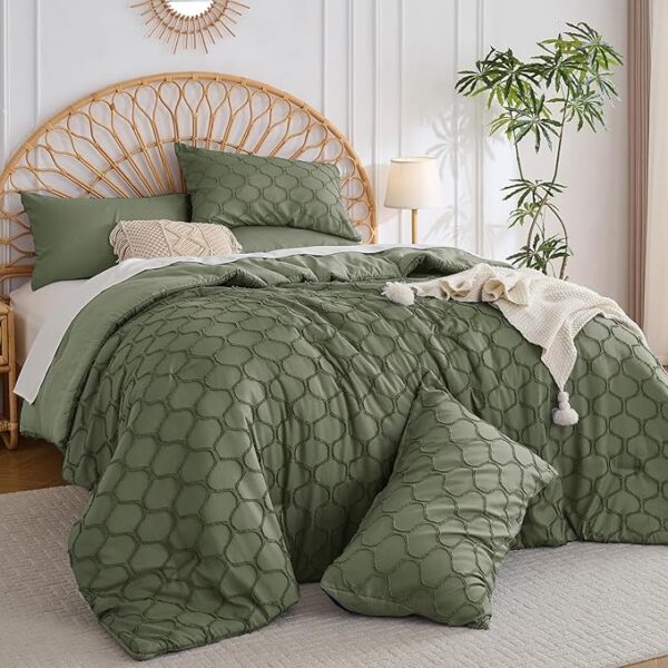 All Seasons Bedding Set, Boho 3 Pieces Bed Set, Ultra-Soft Luxurious Microfiber Bohemian Comforter(104"x90"),(King，Green) - Image 3