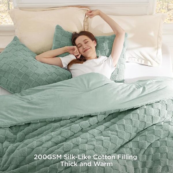 Bedsure Fluffy Queen Comforter Set, Sage Green Sherpa Fleece Bedding Comforter Set - Image 3